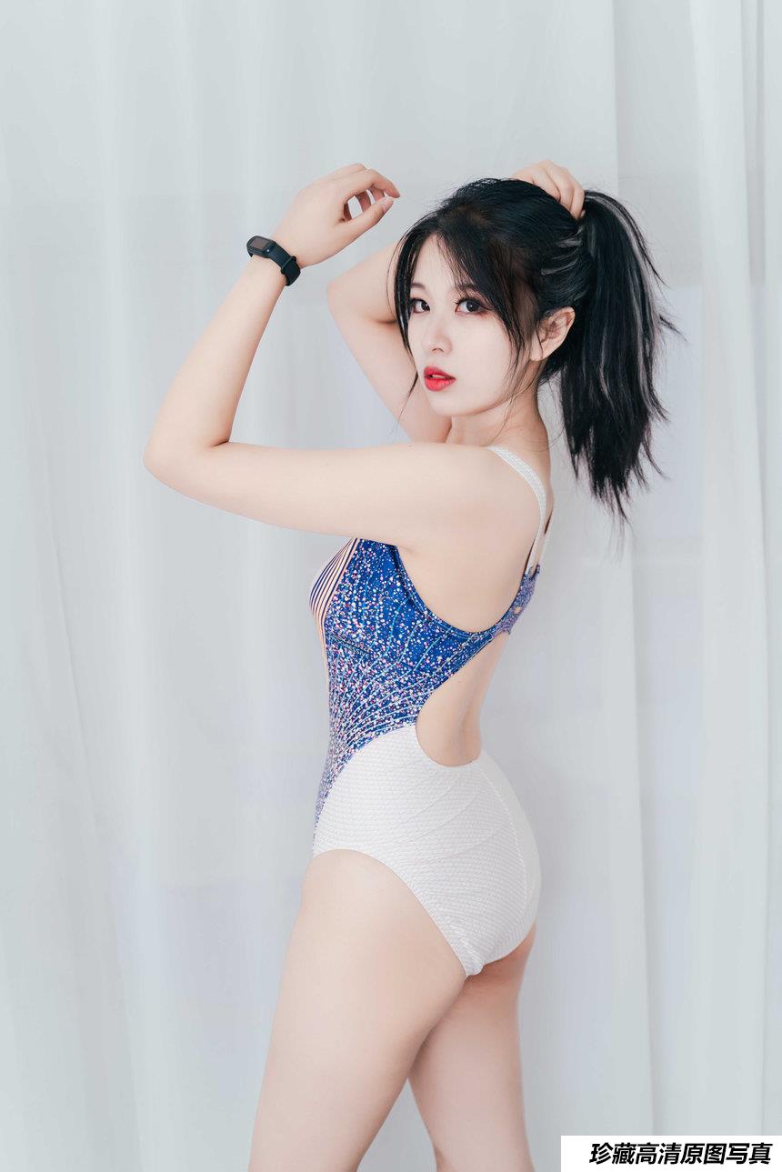 轩萧学姐 -  竞泳 [27P-168MB]