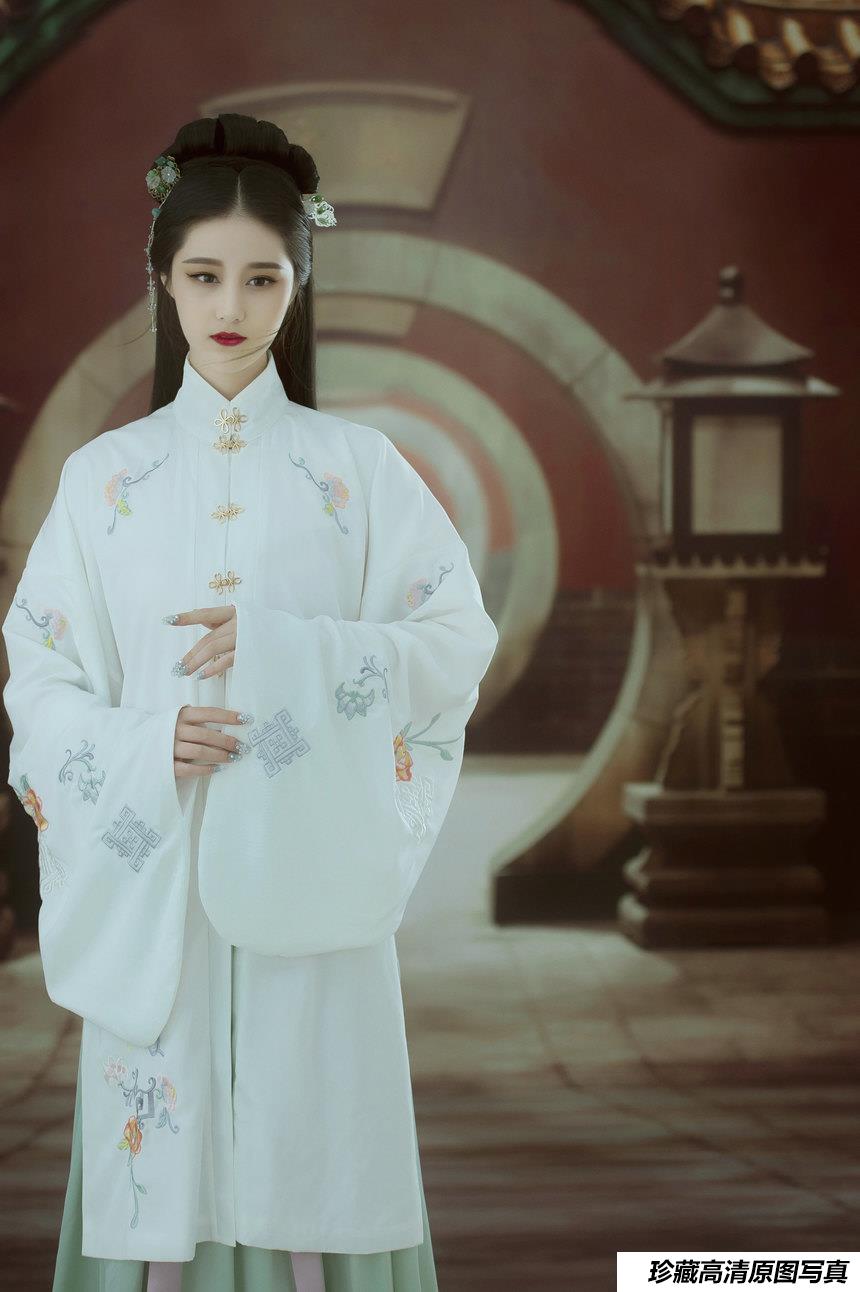 [YITUYU艺图语]2022.01.13 子矜 娜宝[21+1P／543MB]