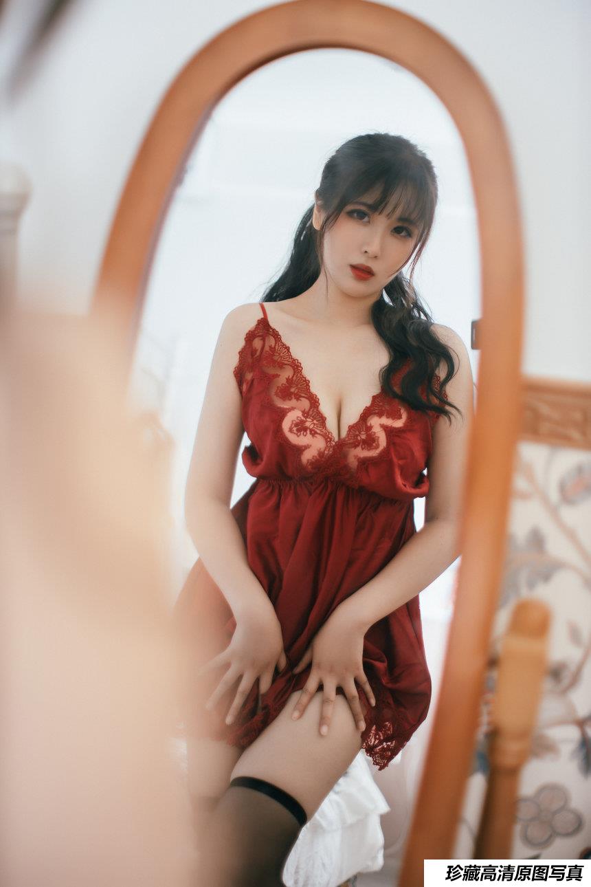 轩萧学姐 -  Claret [28P-317MB]