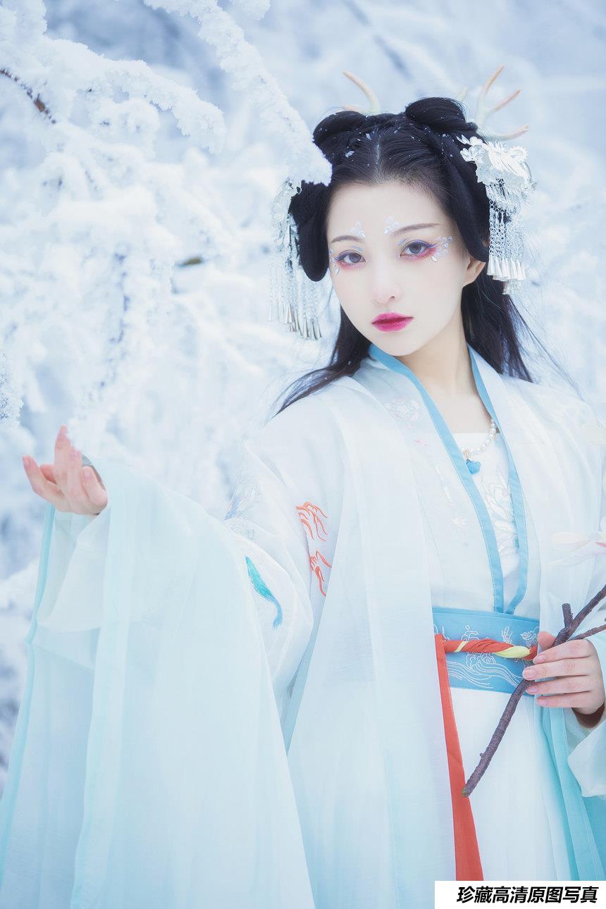 [YITUYU艺图语]2022.01.12 雪妖 一千只大日日[21+1P／164MB]