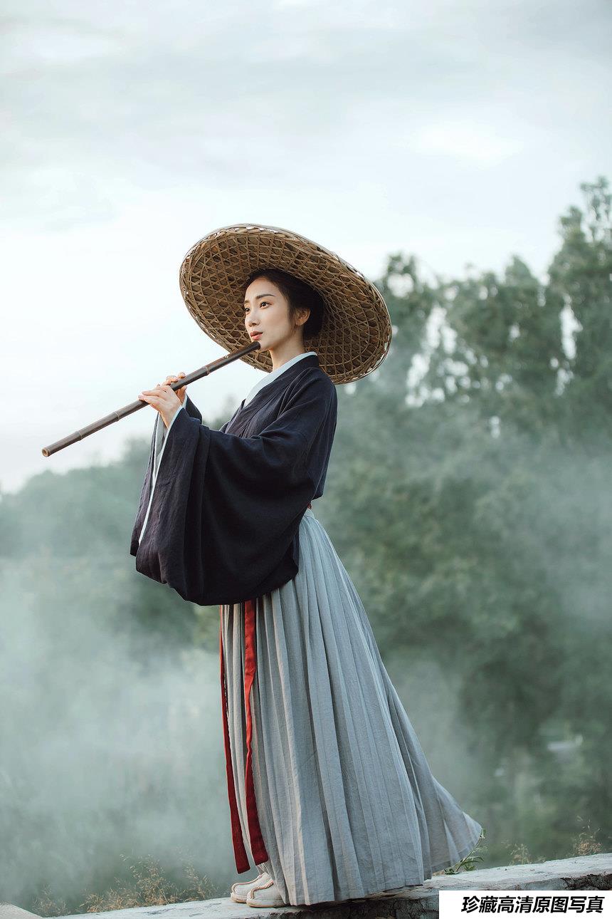 [YITUYU艺图语]2022.01.12 归园田居 含真[26+1P／327MB]