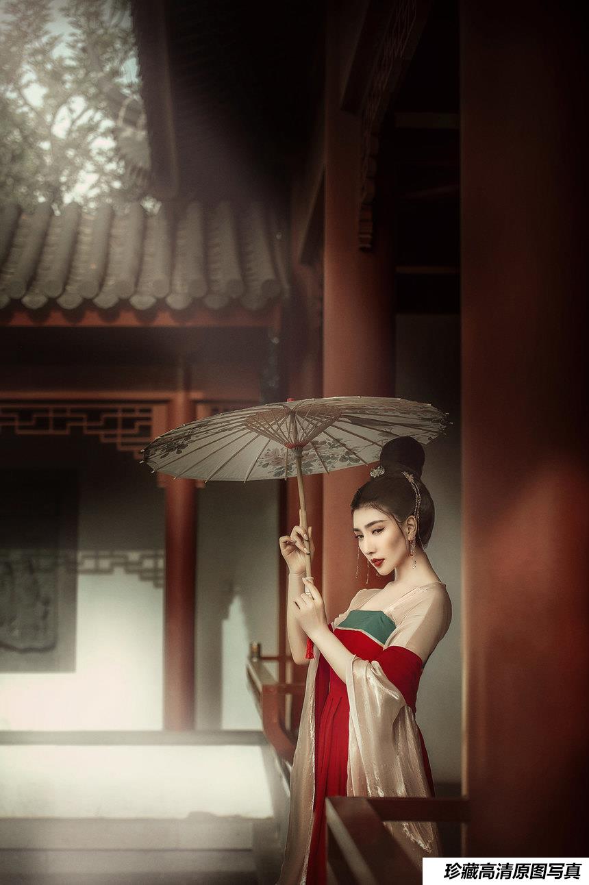 [YITUYU艺图语]2022.01.12 红渠 唯宝[21+1P／656MB]