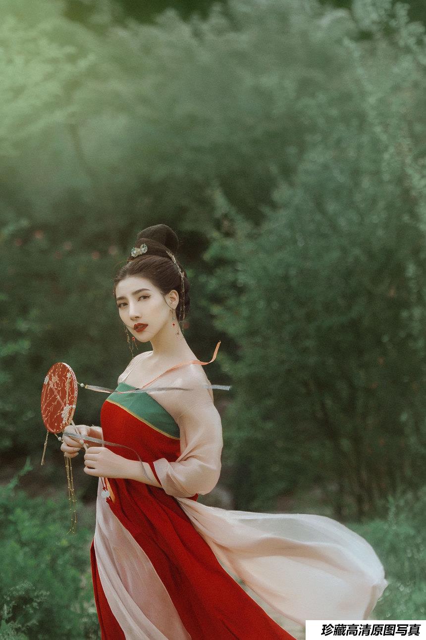 [YITUYU艺图语]2022.01.12 红渠 唯宝[21+1P／656MB]