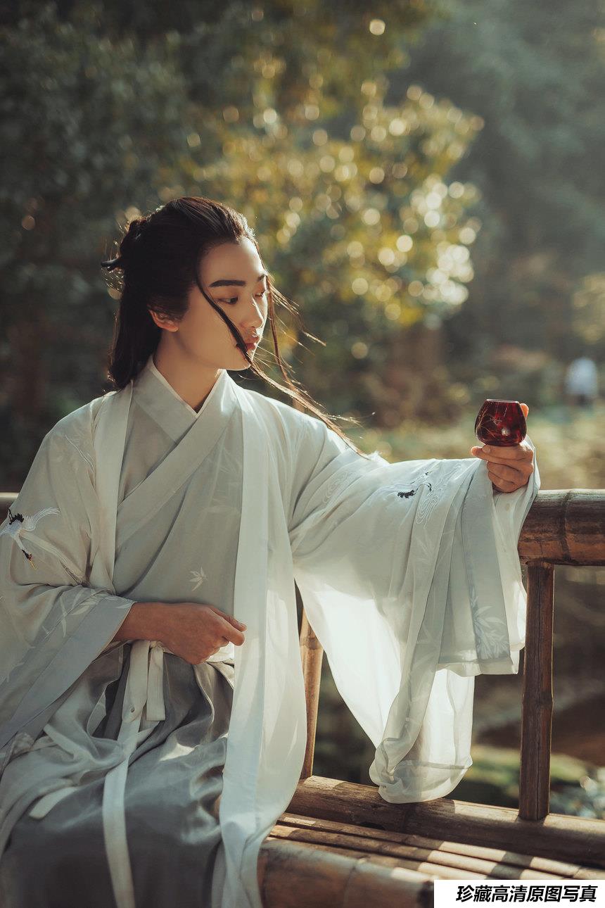 [YITUYU艺图语]2022.01.11 山中饮 敬贤[24+1P／184MB]