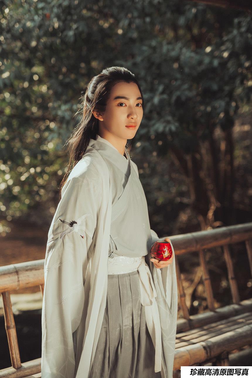 [YITUYU艺图语]2022.01.11 山中饮 敬贤[24+1P／184MB]