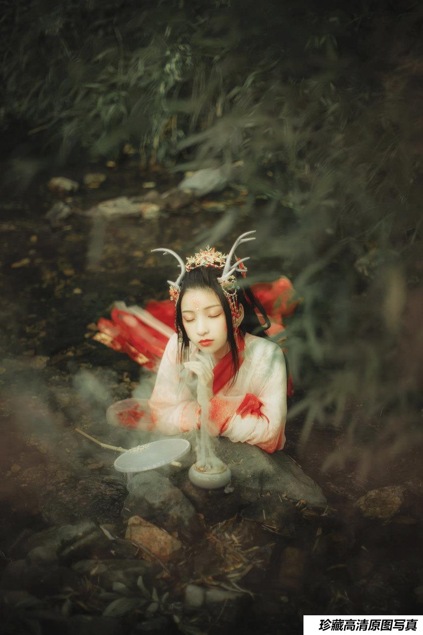 [YITUYU艺图语]2022.01.10 龙女 一千只大日日[21+1P／120MB]