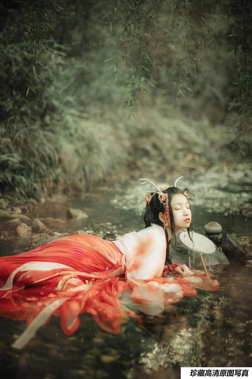 [YITUYU艺图语]2022.01.10 龙女 一千只大日日[21+1P／120MB]