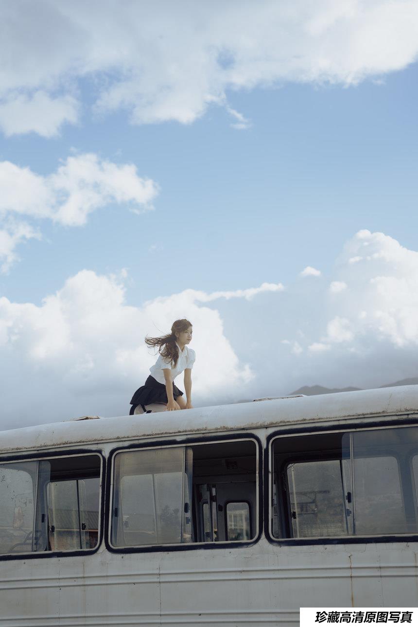 [YITUYU艺图语]2022.01.15 中巴车带我回家 落痣_[37+1P／630MB]