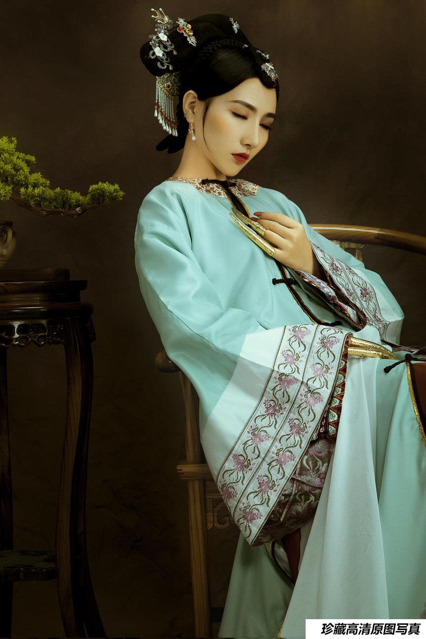 [YITUYU艺图语]2022.01.14 金雀钗 唯宝[26+1P／885MB]