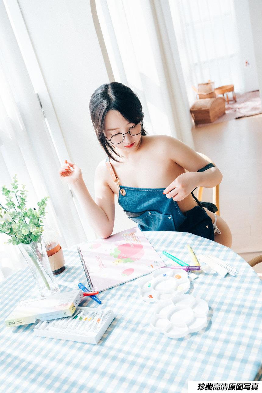 LOOZY Ye Eun – Nudy Painter [106P-1.46G]