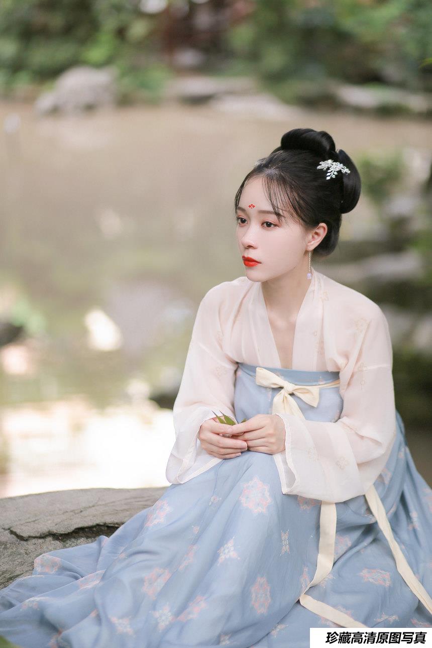 [YITUYU艺图语]2022.01.18 蝶恋花 花泽阮阮[+1P／196MB]