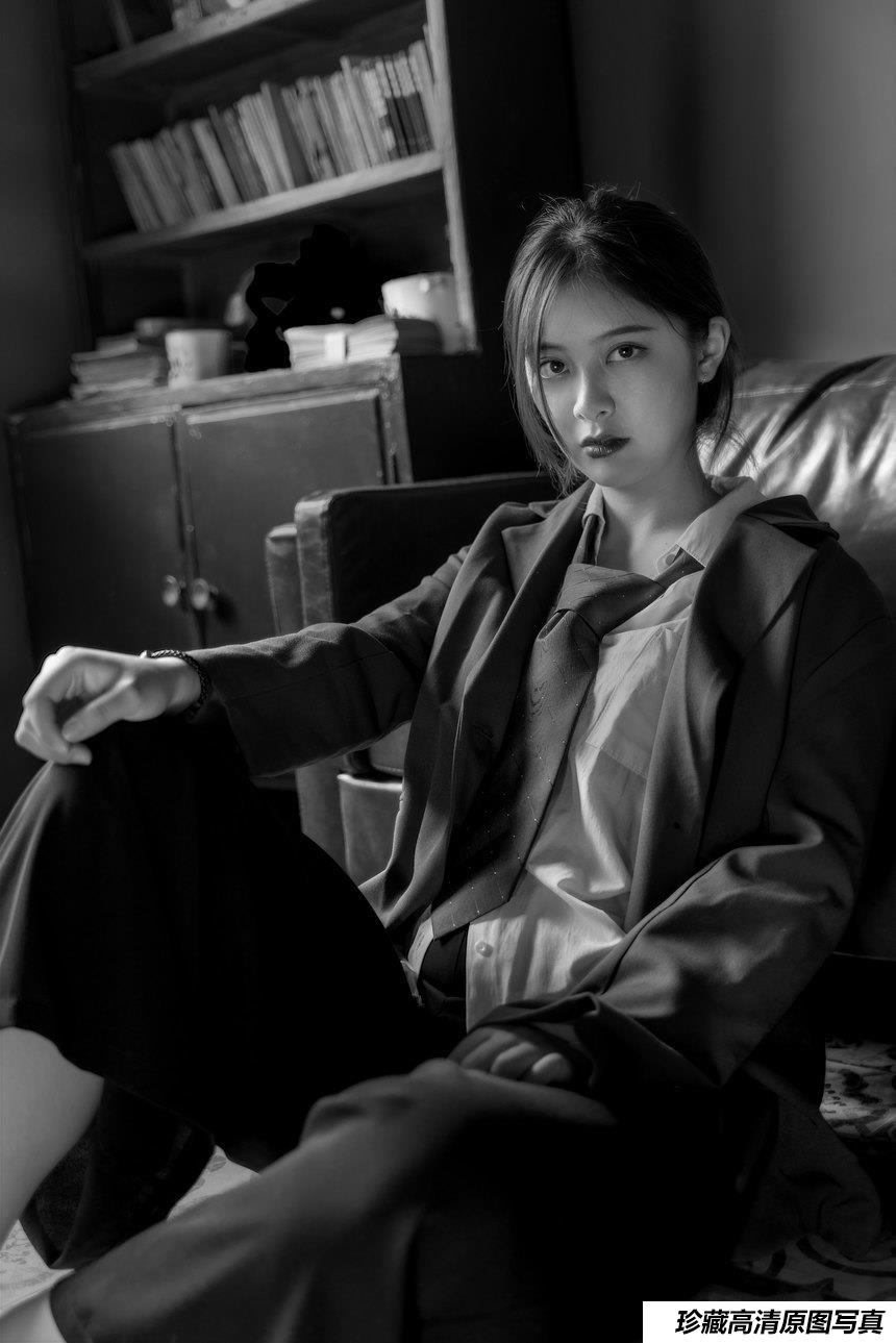 [YITUYU艺图语]2022.01.17 黑白视觉 布偶[21+1P／218MB]