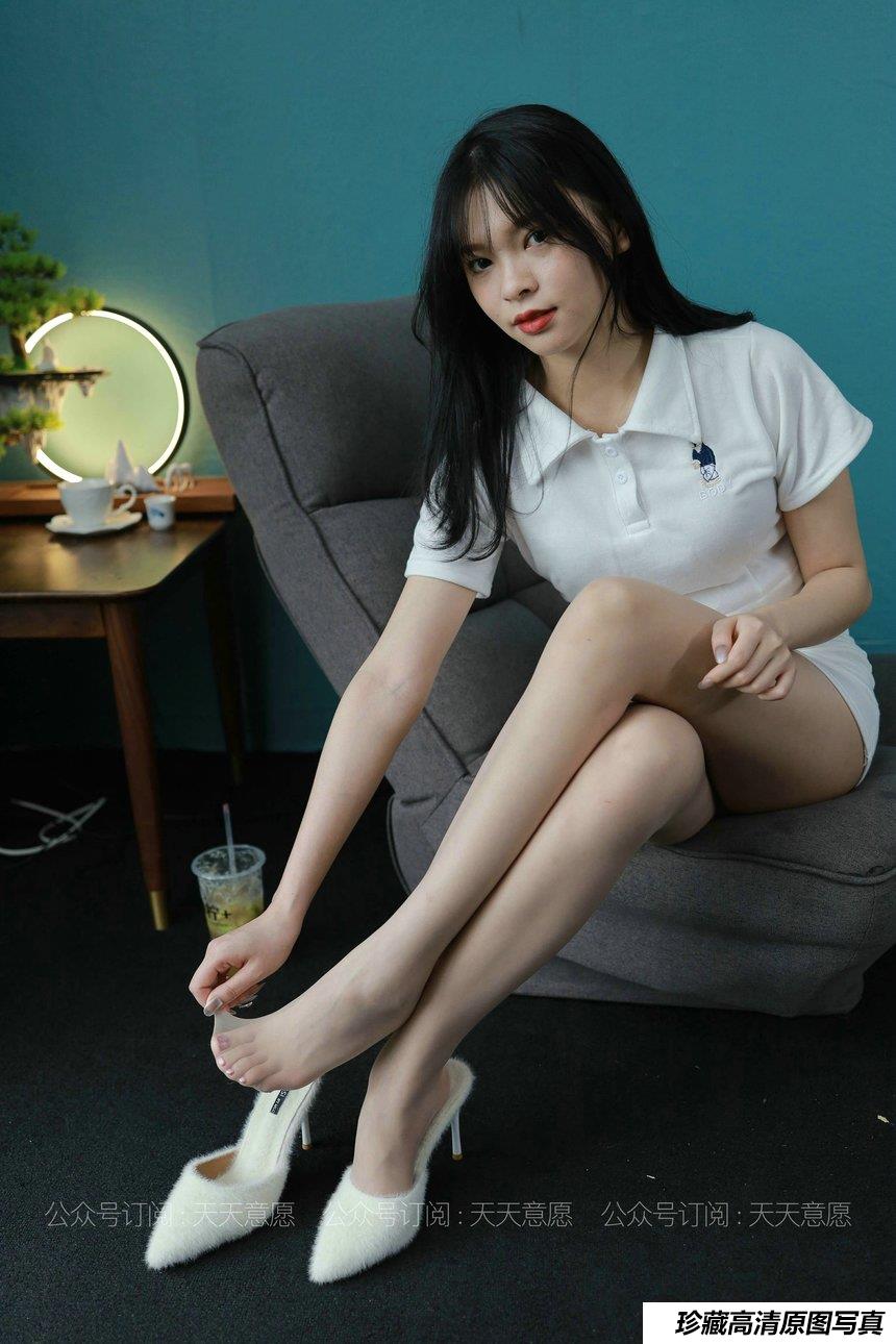 [IESS异思趣向] 2021.07.29 丝享家874：小七《奶茶少女》[94P／124MB]