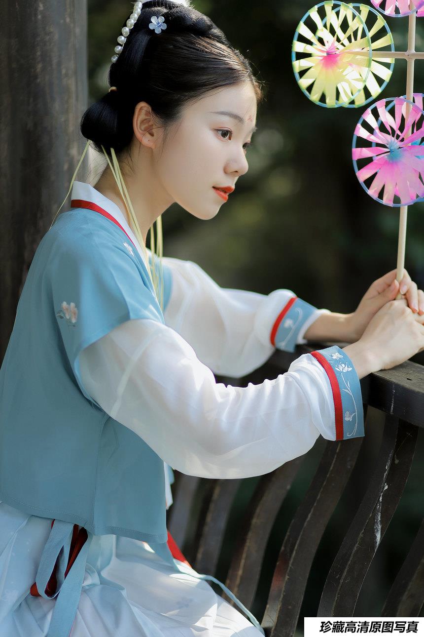 [YITUYU艺图语]2022.01.22 豆蔻年华 一方伊人yi[21+1P／210MB]-艺库