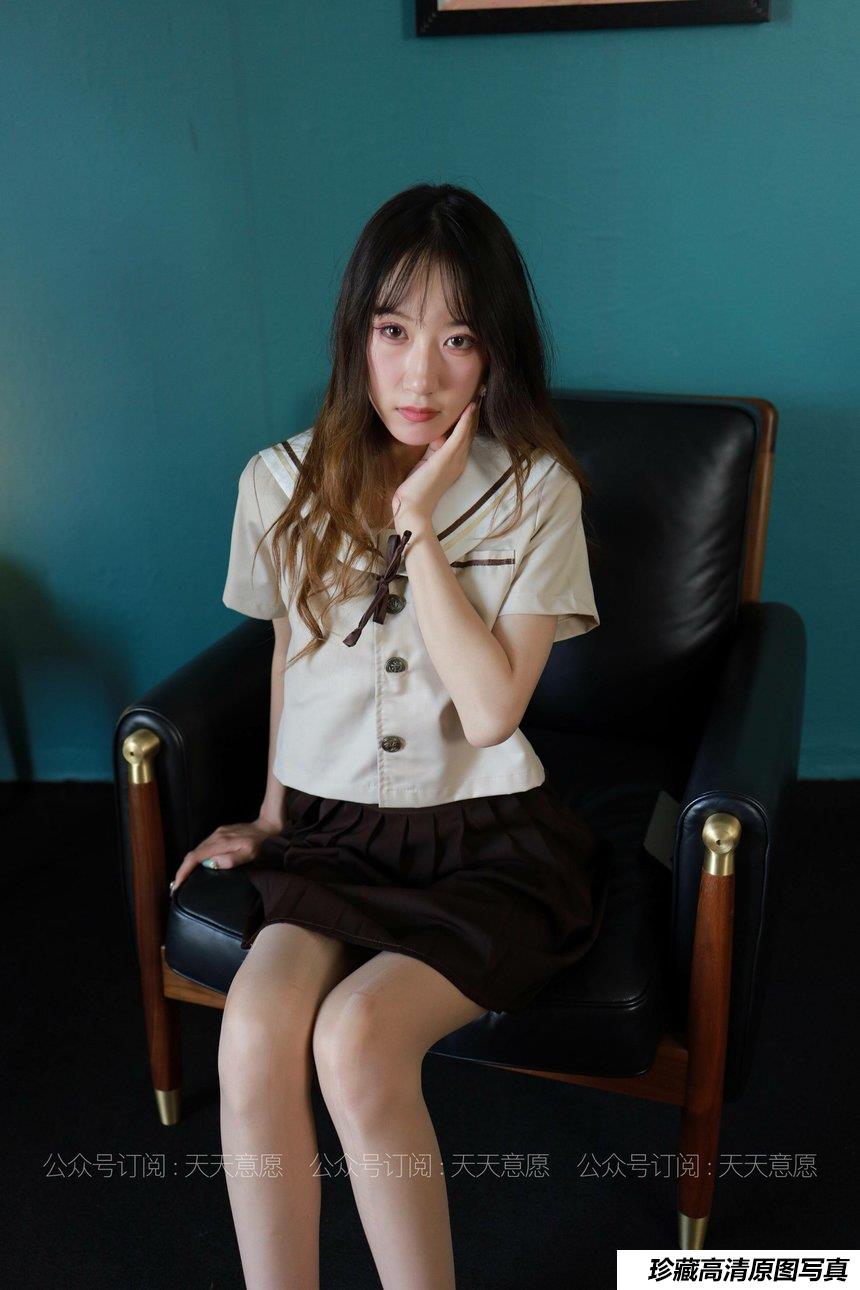 [IESS异思趣向] 2021.06.23 丝享家841：怡怡《JK少女》[74P／138MB]