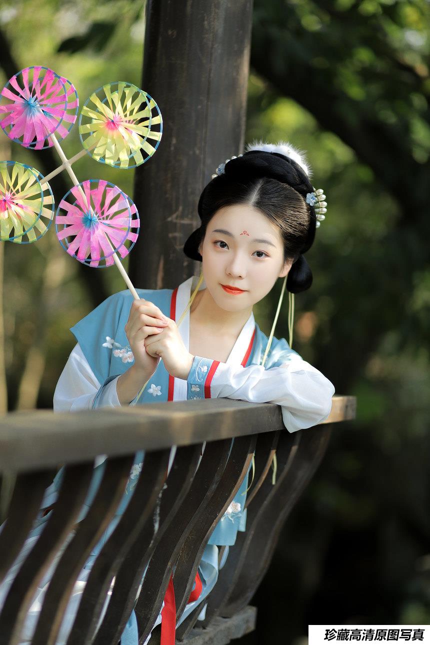 [YITUYU艺图语]2022.01.22 豆蔻年华 一方伊人yi[21+1P／210MB]