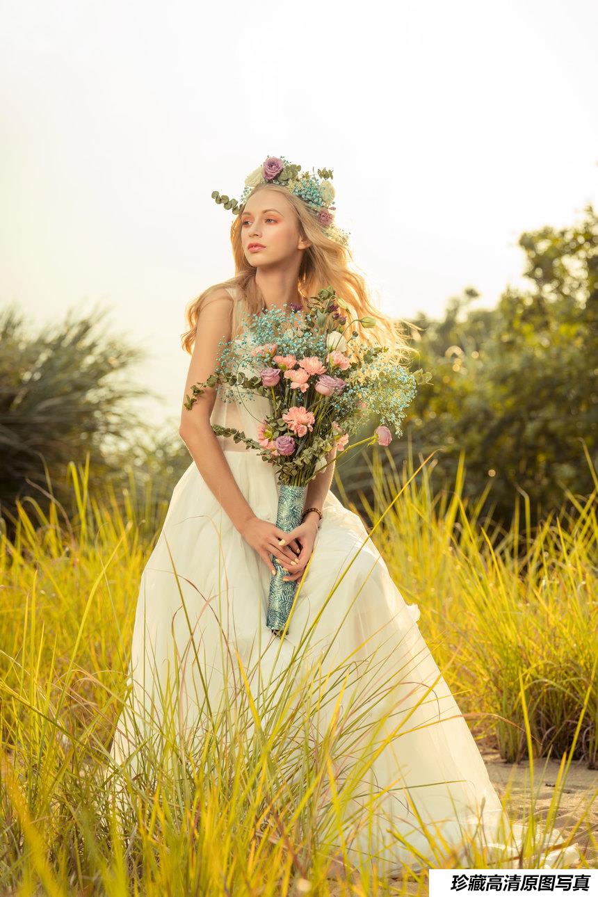 [YITUYU艺图语]2022.01.19 金发女郎 Natasha[29+1P／168MB]