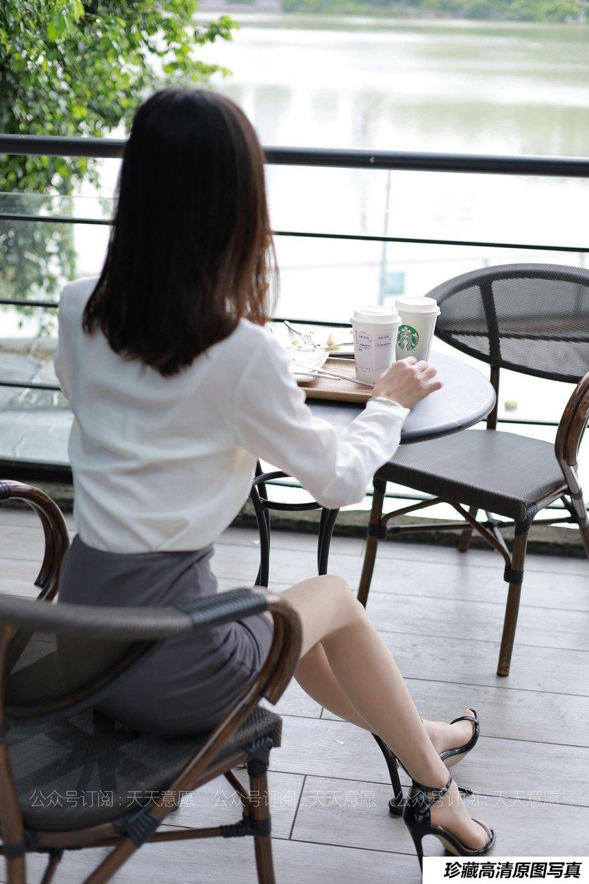 [IESS异思趣向] 2021.07.08 丝享家855：小六《白色OL装》[90P／141MB]