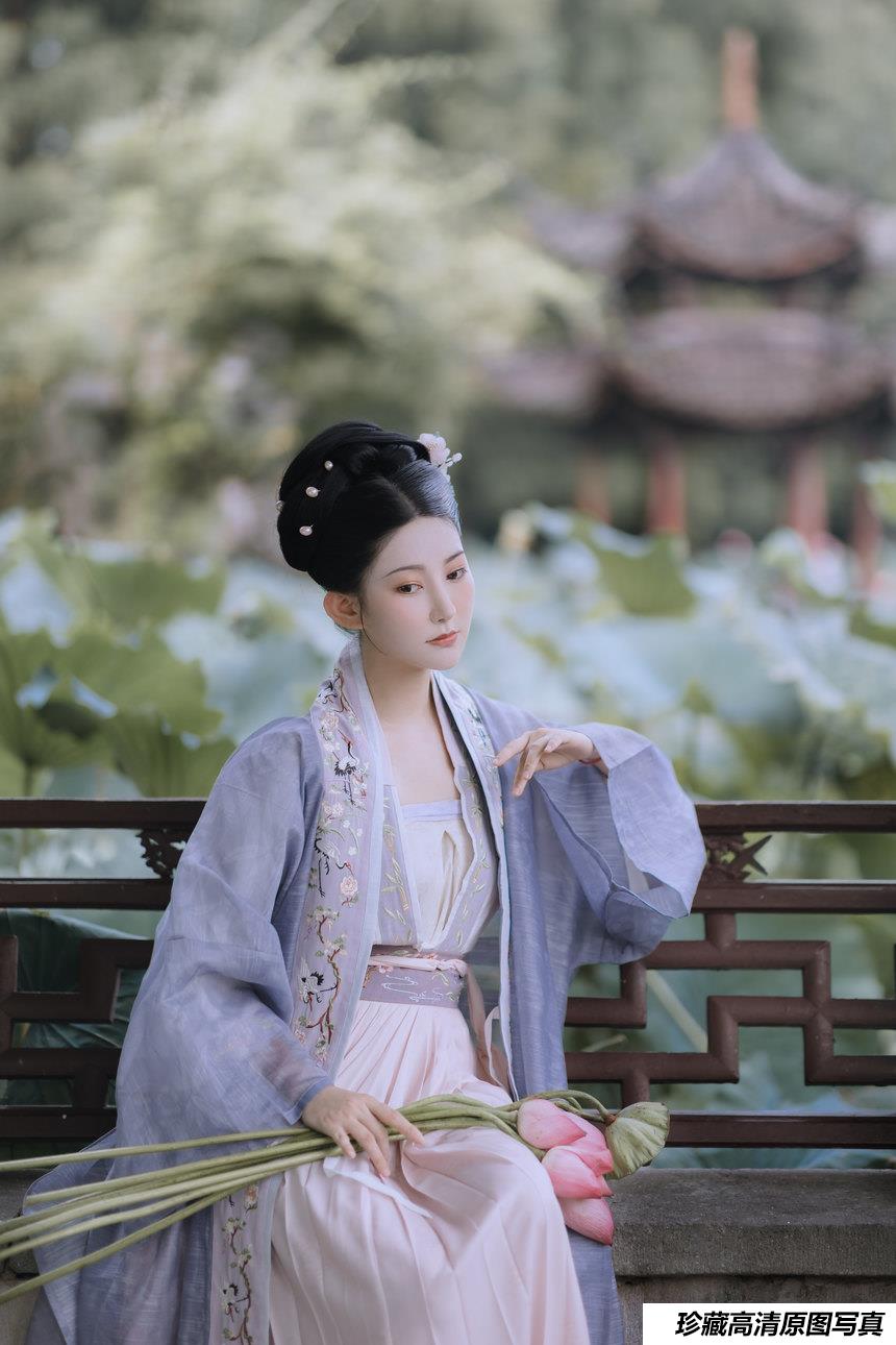 [YITUYU艺图语]2022.01.19 采莲女 饼饼[26+1P／175MB]