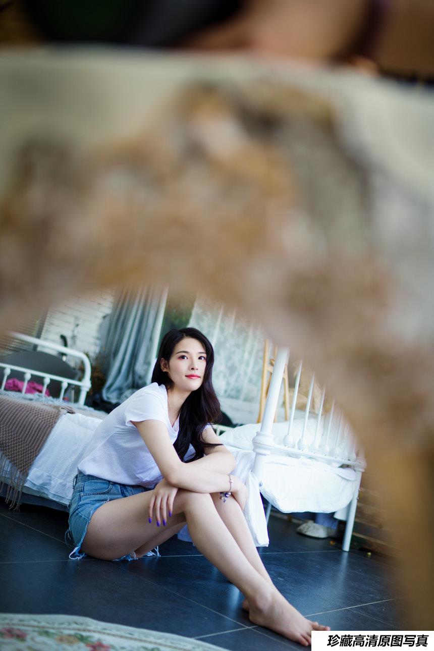 [YITUYU艺图语]2022.02.08 大长腿女孩的私房照 小容[29+1P／442MB]