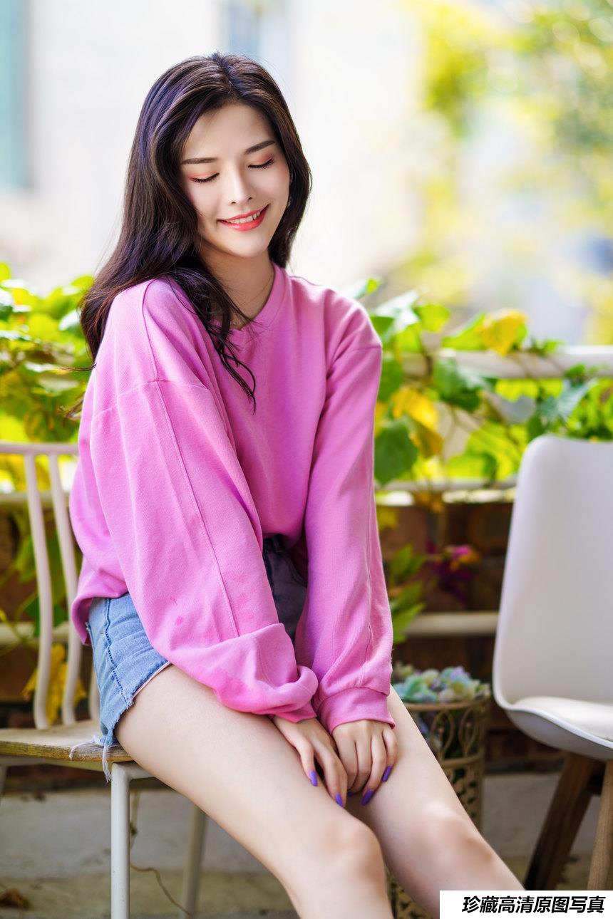 [YITUYU艺图语]2022.02.14 一只洒水枪的快乐 小容[26+1P／671MB]