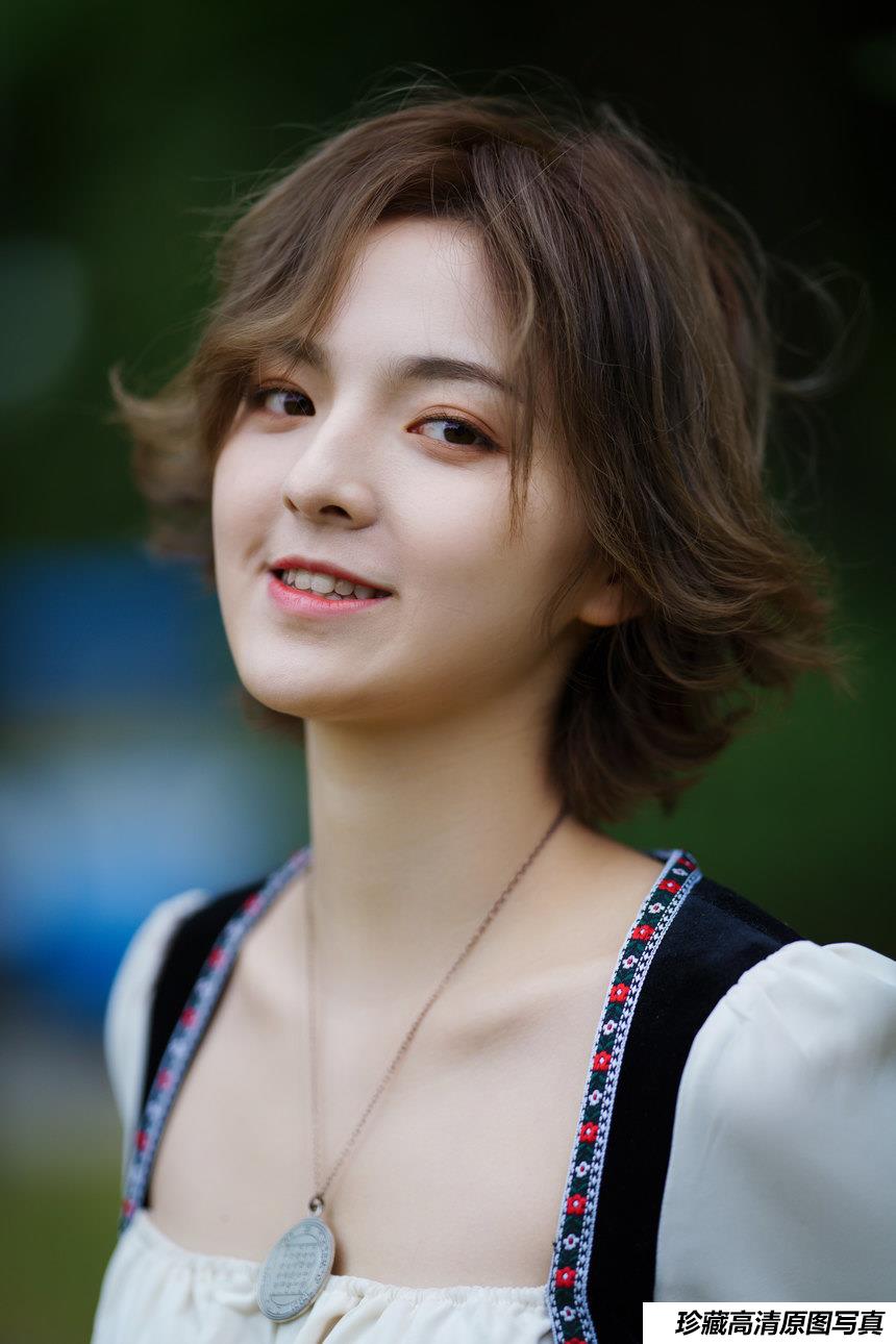 [YITUYU艺图语]2022.02.13 爱笑的哈萨克族少女 dudu[27+1P／609MB]