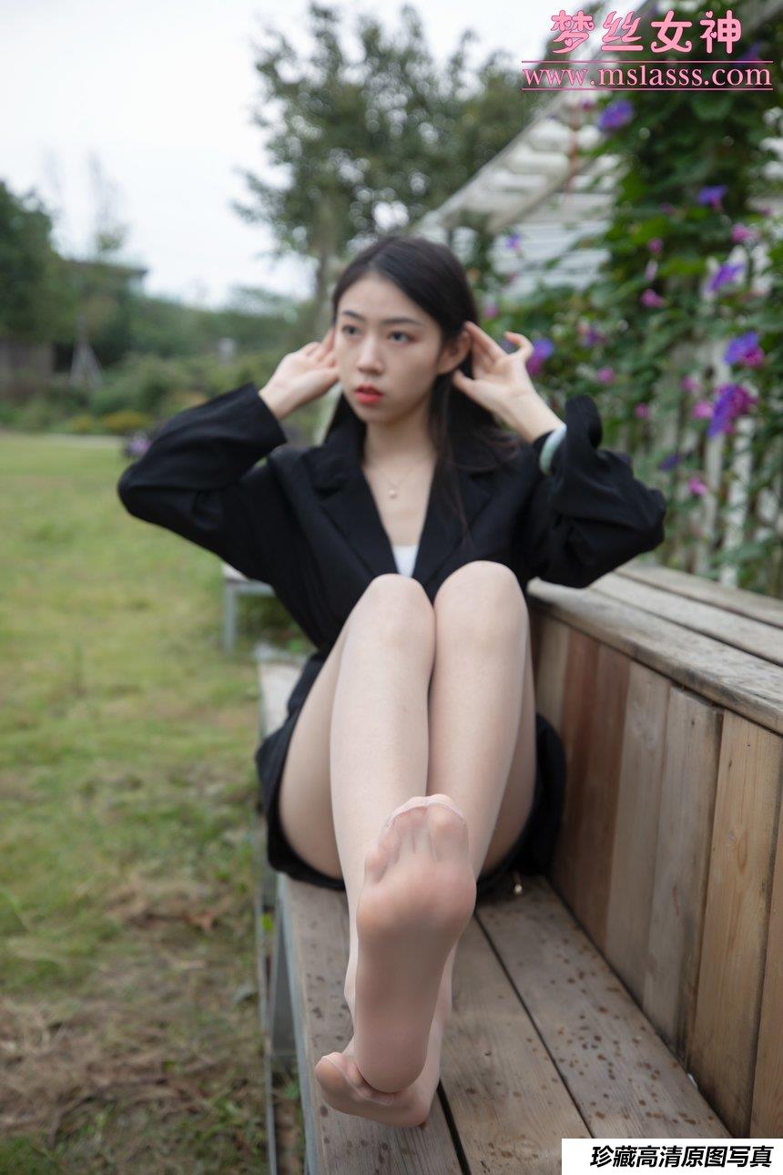 [MSLASS梦丝女神] 2021.10.21 《娜贝儿 新模超细腿》 [40+1P-206M]