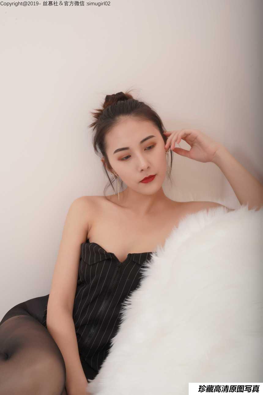 [丝慕SMOU] 海外版H002 露茜 [62P+1V-200M]