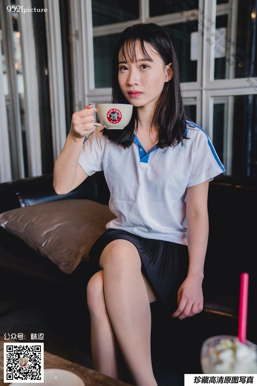 袜涩写真 VOL.005 Amanda学生制服 [56P／766MB]