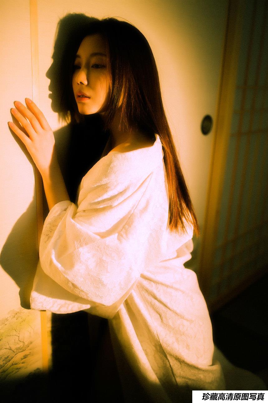 [YITUYU艺图语]2022.02.20 花与梦 桃子汽水[27+1P／88.7MB]