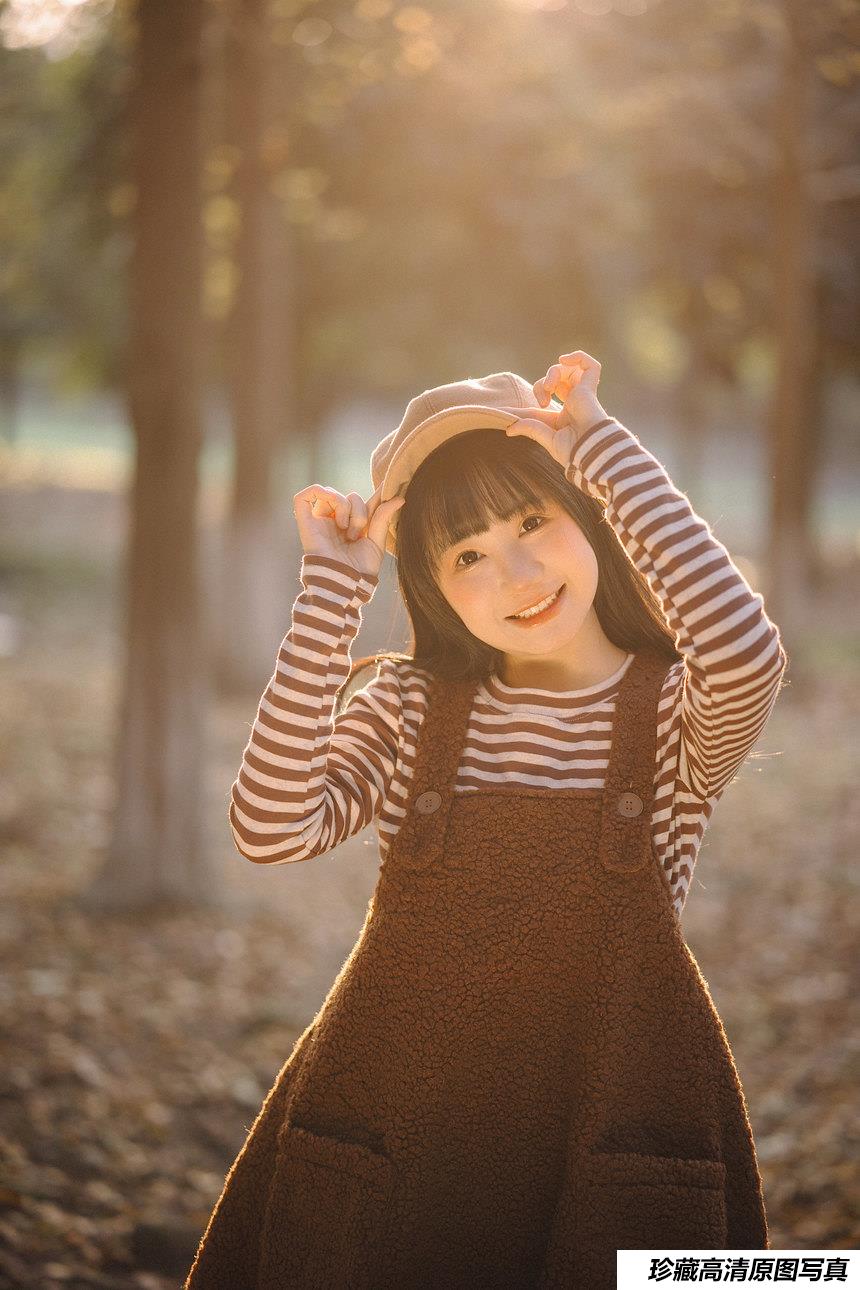 [YITUYU艺图语]2022.02.19 银杏小记 周小兔呀[26+1P／346MB]