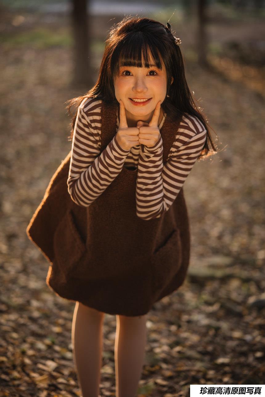 [YITUYU艺图语]2022.02.19 银杏小记 周小兔呀[26+1P／346MB]