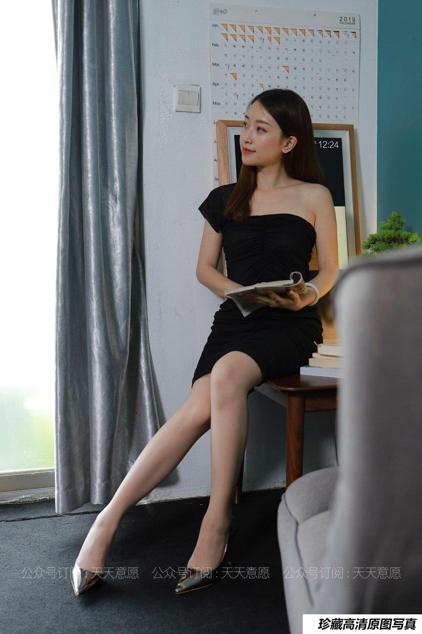 [IESS异思趣向] 2021.08.16 丝享家891：小婕《黑色包臀裙》[102P／154MB]