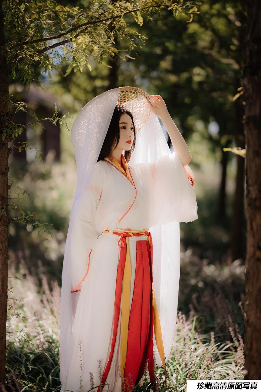 [YITUYU艺图语]2022.02.18 秋意浓 麻花[55+1P／411MB]