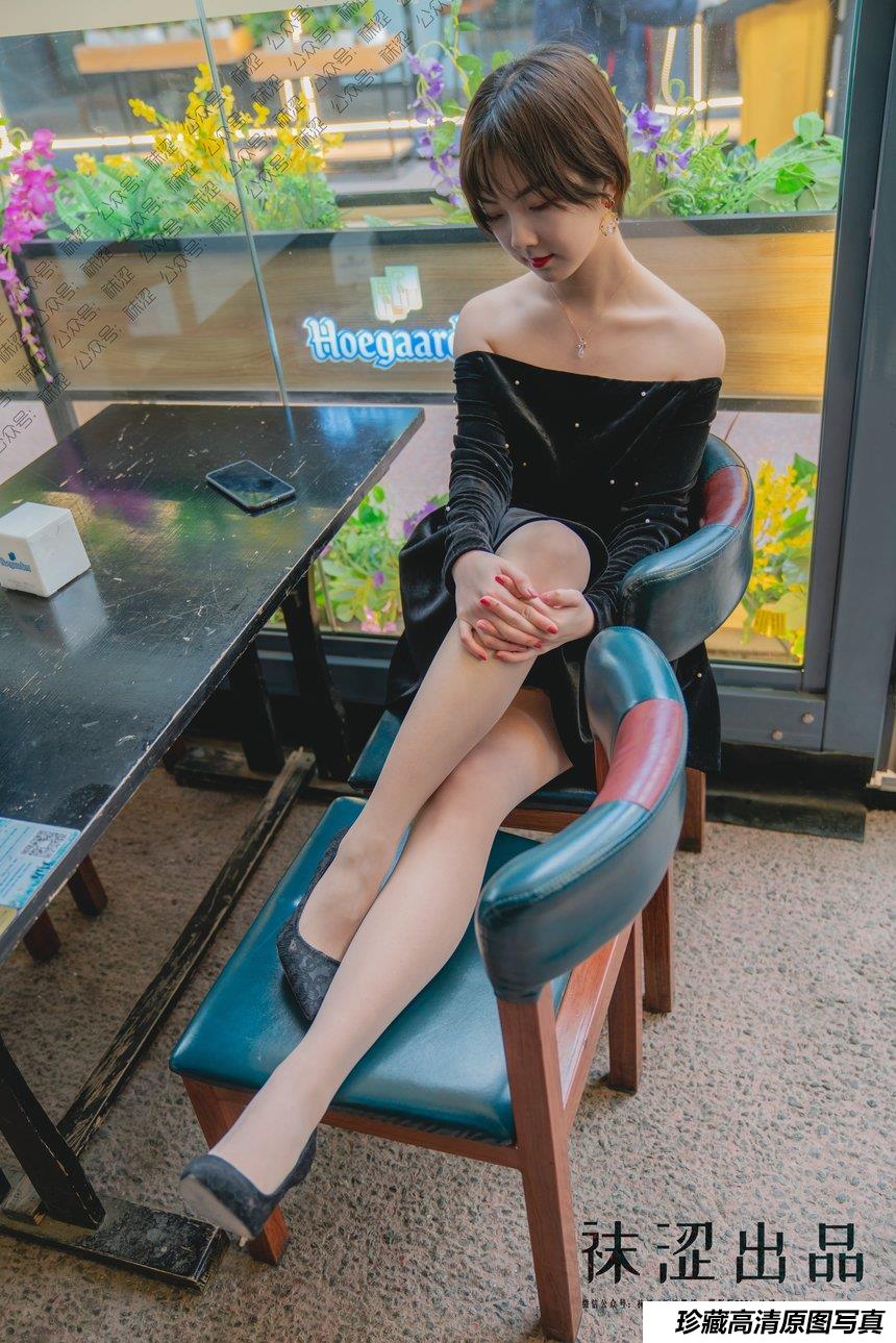 袜涩写真 VOL.034 暖暖黑色小礼服 [48P／417MB]