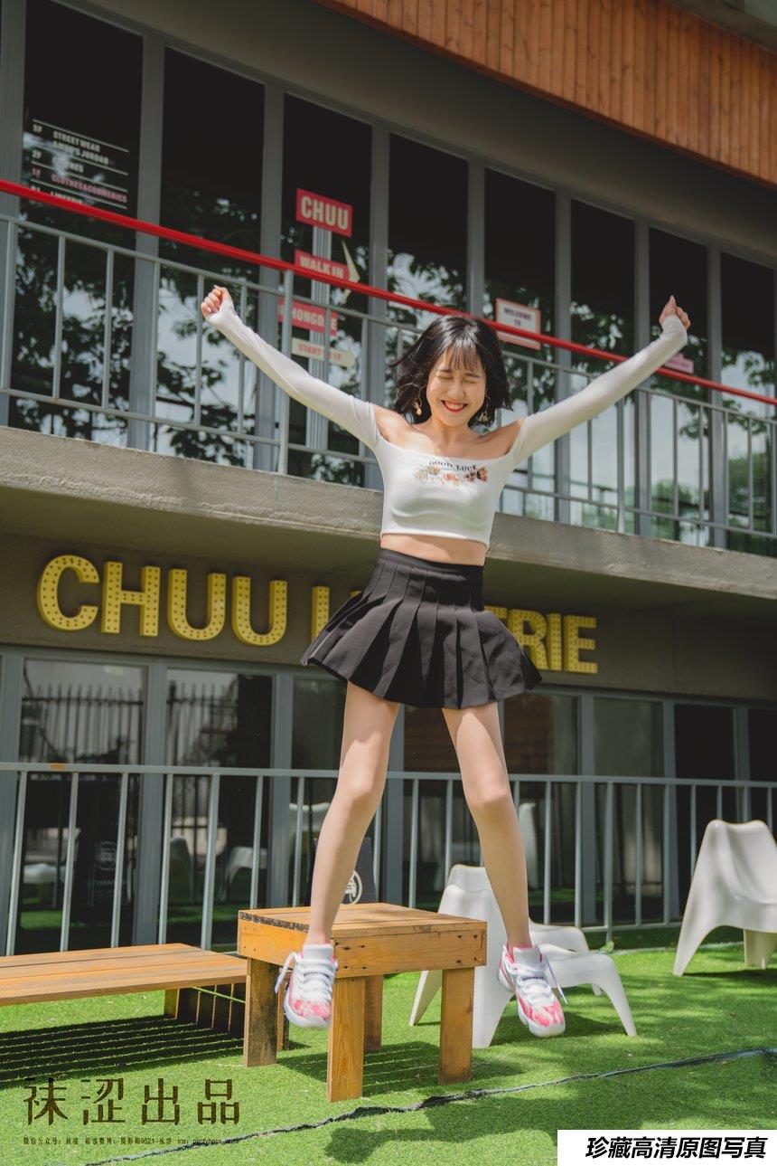 袜涩写真 VOL.028 脸脸百褶裙乔11粉蛇 [47P／250MB]