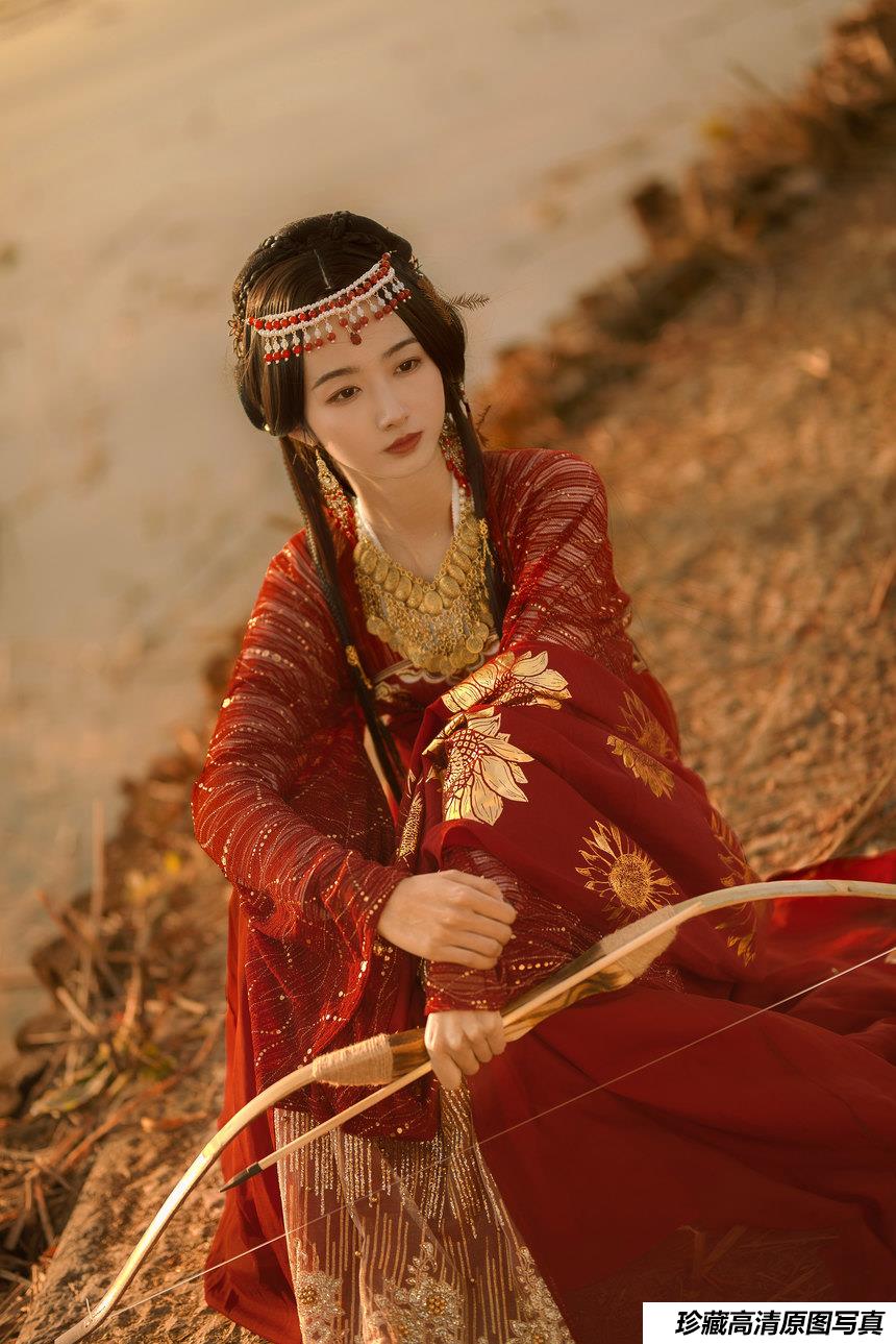 [YITUYU艺图语]2022.02.22 初见 刀背藏楚哥_c[18+1P／214MB]