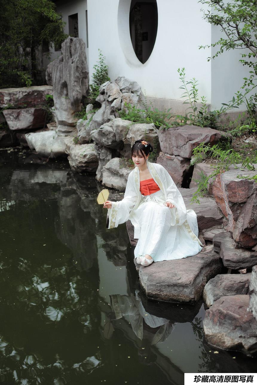 [YITUYU艺图语]2022.02.24 浮生万千 水月镜花 秋山AkI[22+1P／509MB]