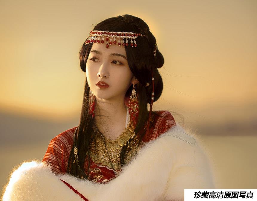 [YITUYU艺图语]2022.02.22 初见 刀背藏楚哥_c[18+1P／214MB]