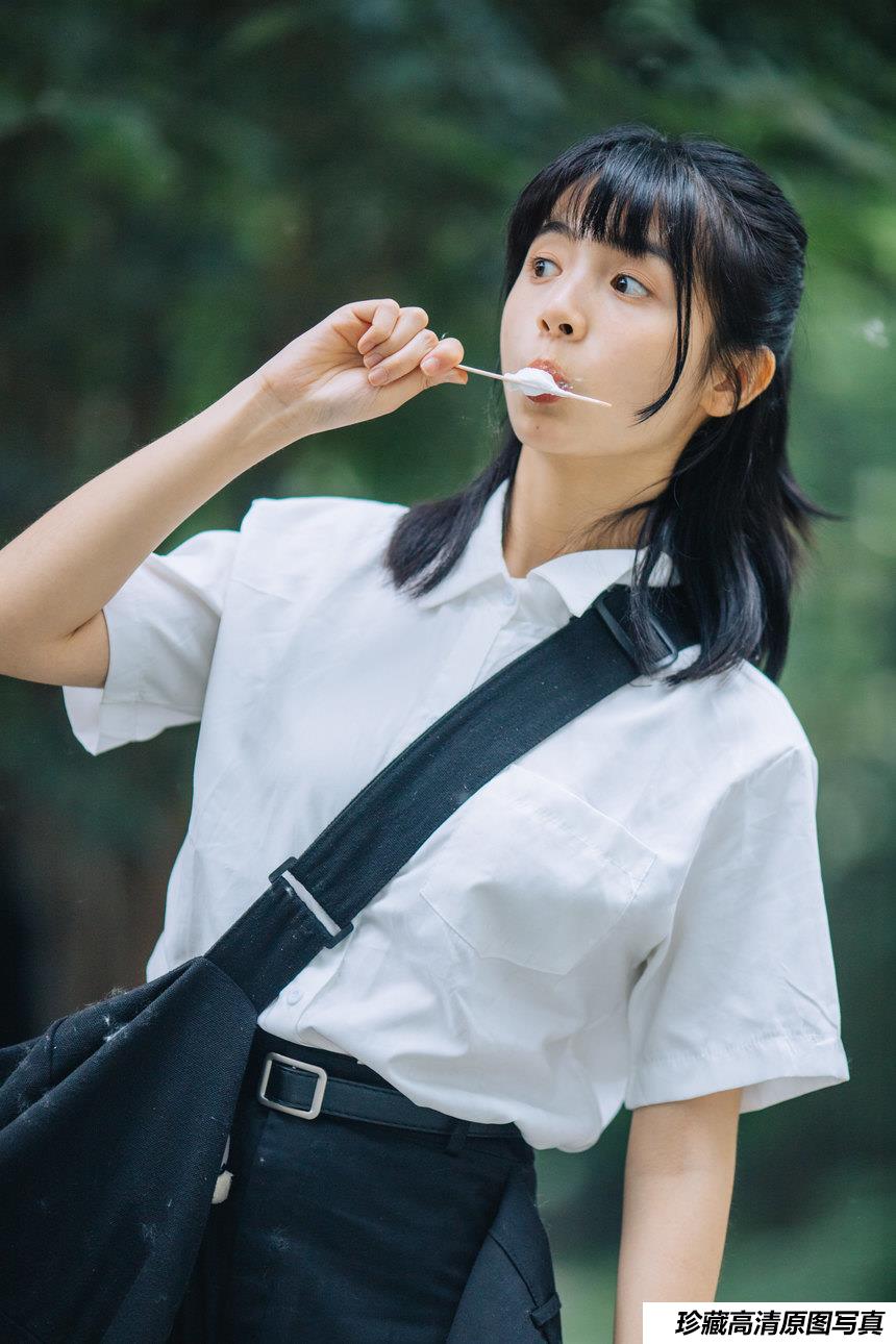 [YITUYU艺图语]2022.02.23 薄荷味之夏 小菊菊菊菊菊子_jiu[24+1P／141MB]