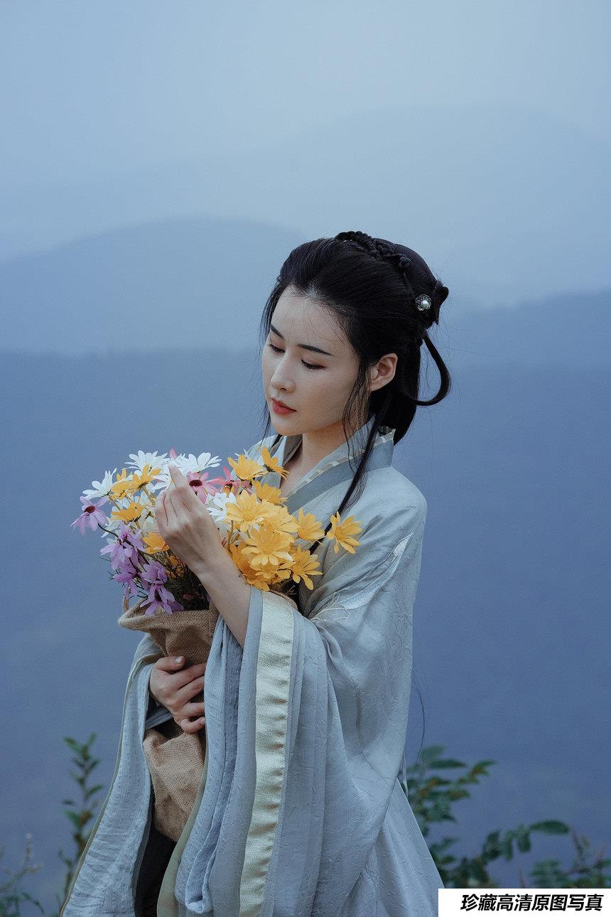 [YITUYU艺图语]2022.02.22 远山无月见秋灯 雅熙[25+1P／359MB]