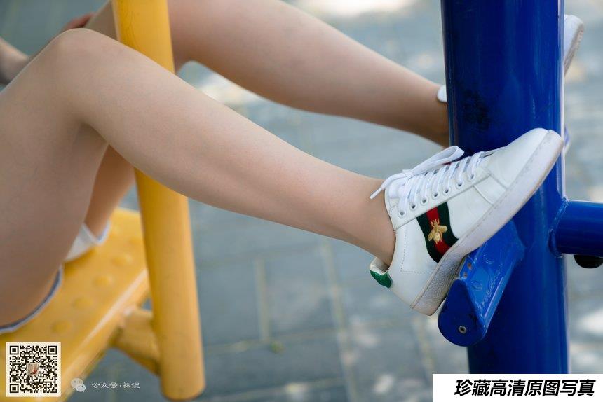 袜涩写真 VOL.055 胡同里的丝袜 [49P／196MB]