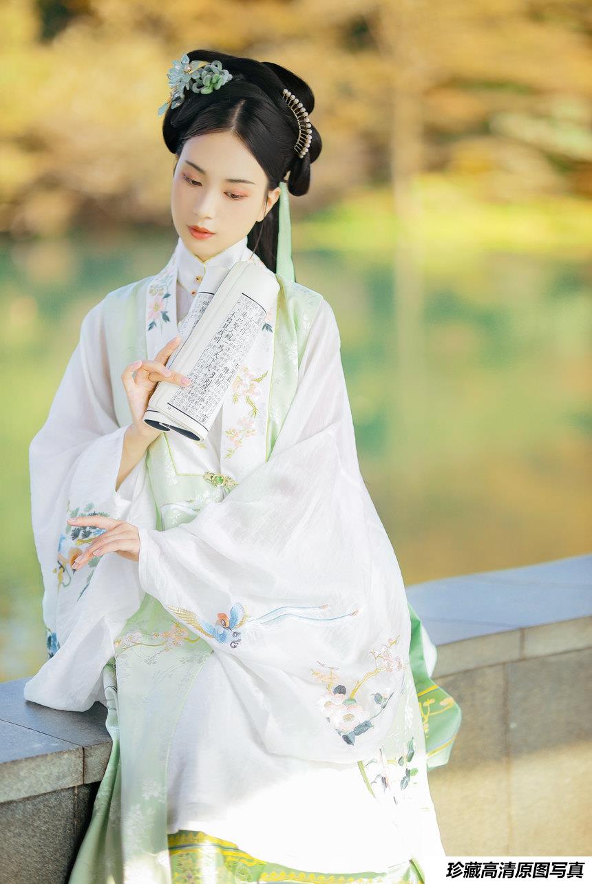 [YITUYU艺图语]2022.03.01 不及你 倾眸--[21+1P／168MB]