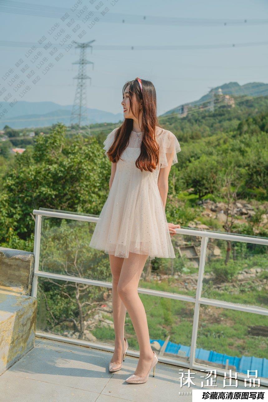 袜涩写真 VOL.041 思甜 呼吸小院 [63P／279MB]