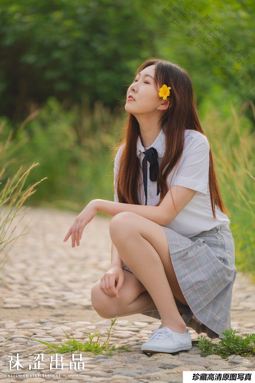 袜涩写真 VOL.042 思甜 2.0 [56P／222MB]