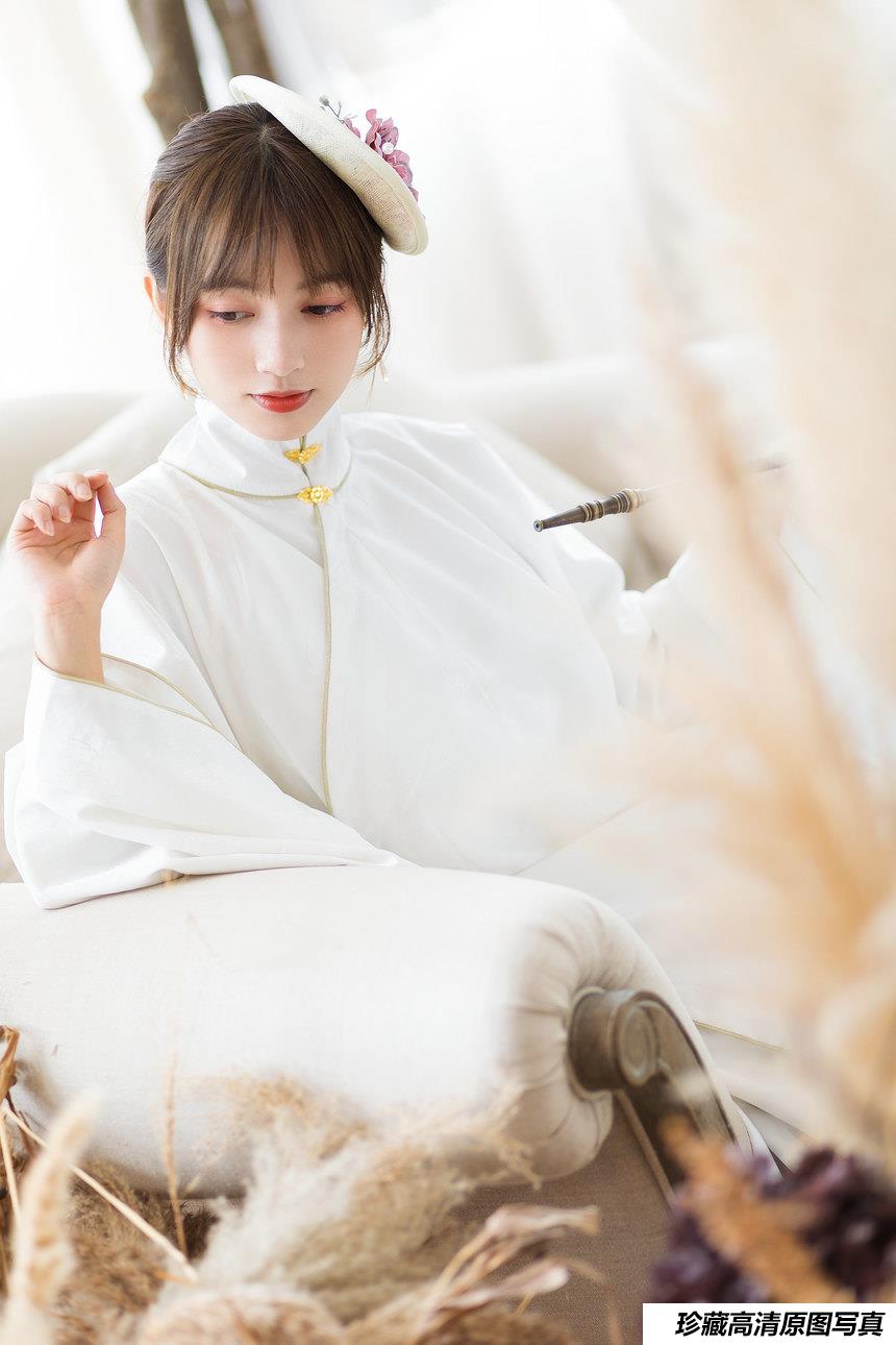 [YITUYU艺图语]2022.02.27 人间的第一口糖 konnni7waa[23+1P／477MB]