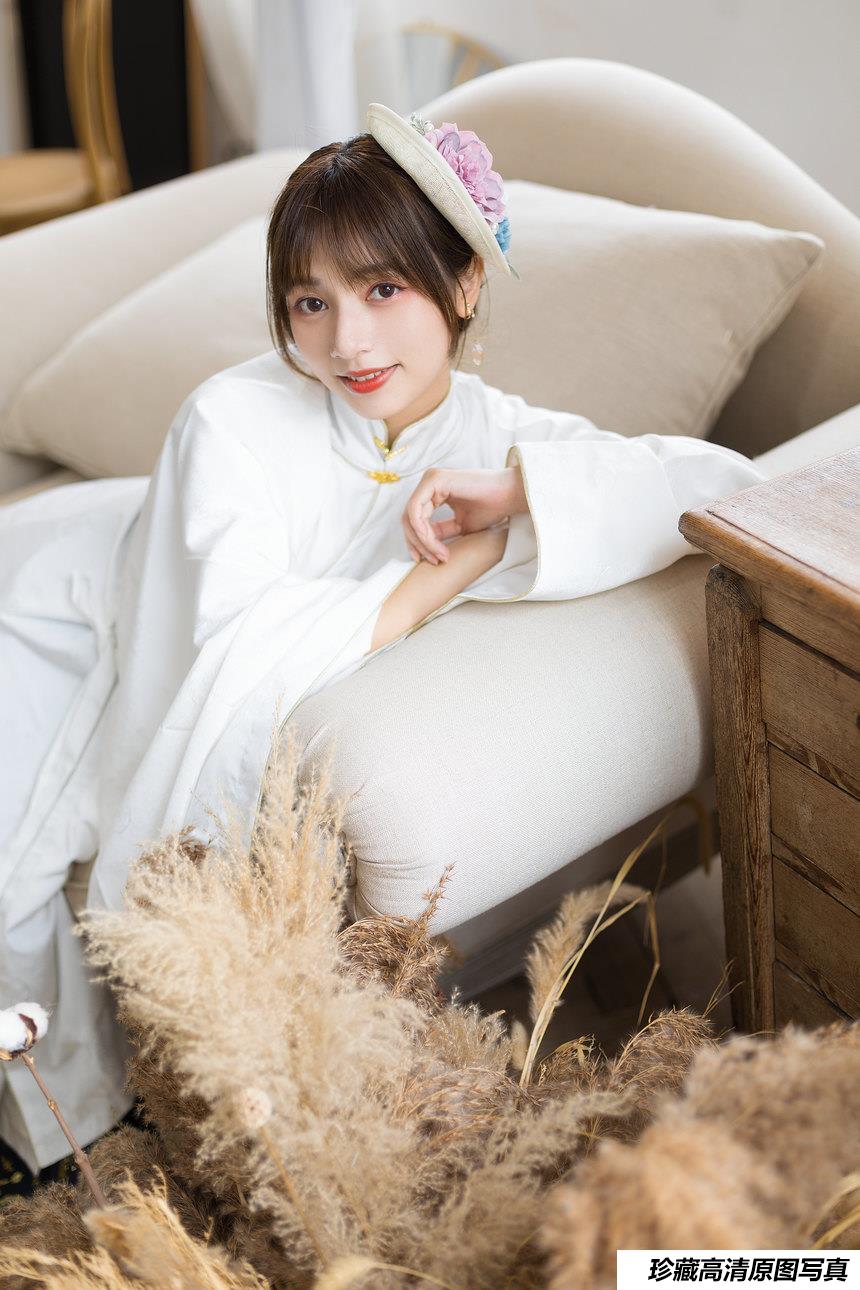 [YITUYU艺图语]2022.02.27 人间的第一口糖 konnni7waa[23+1P／477MB]