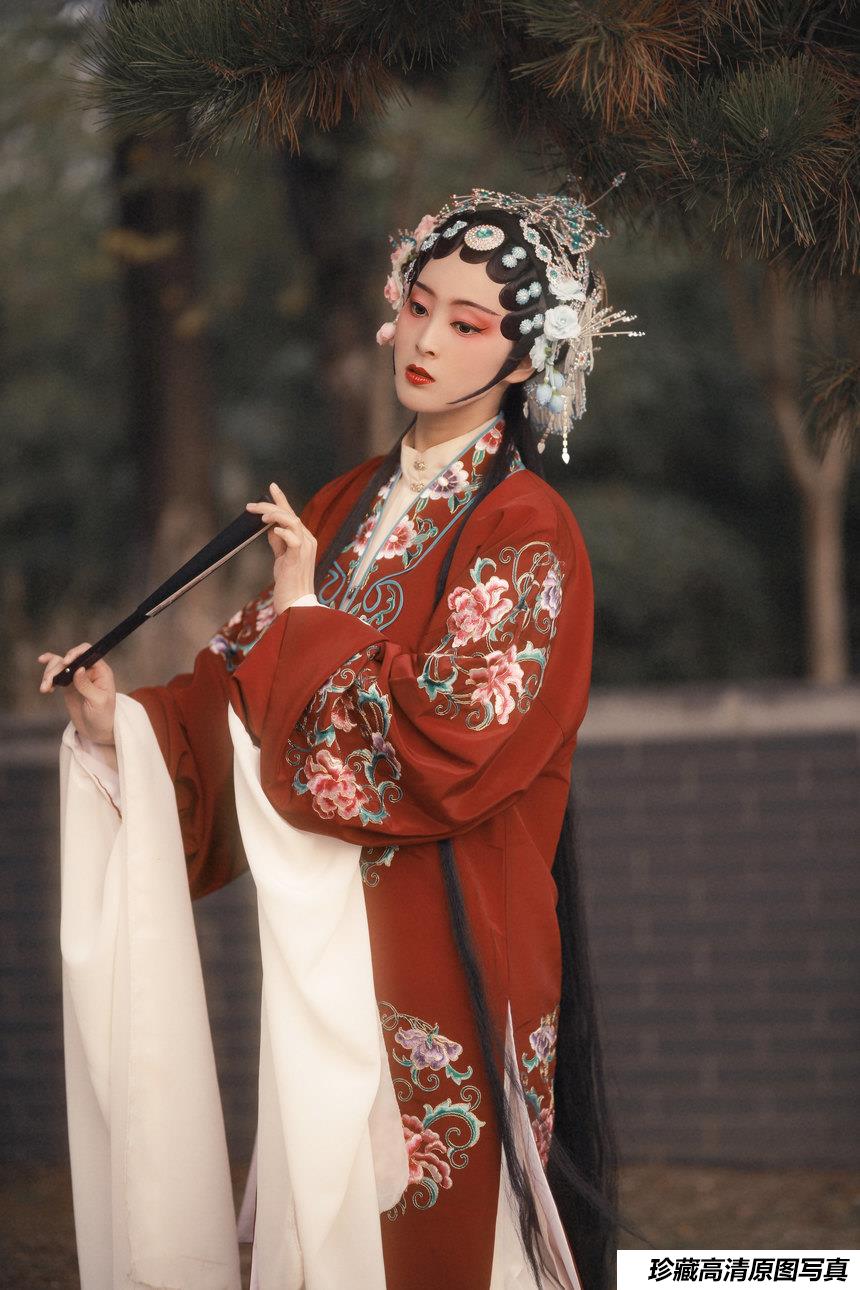 [YITUYU艺图语]2022.02.26 又惊梦 卿酒[21+1P／269MB]