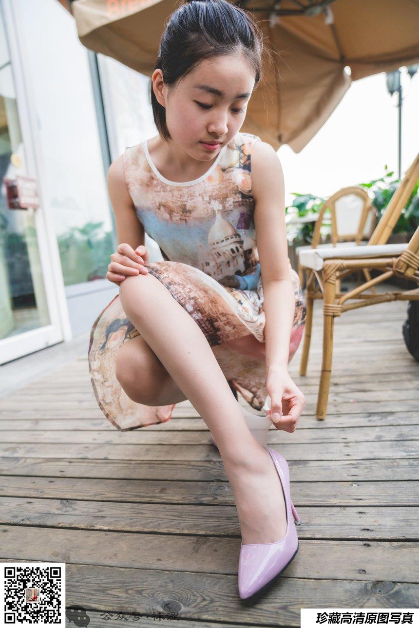 袜涩写真 VOL.075 小丽连衣裙柔美超薄肉丝 [53P／312MB]