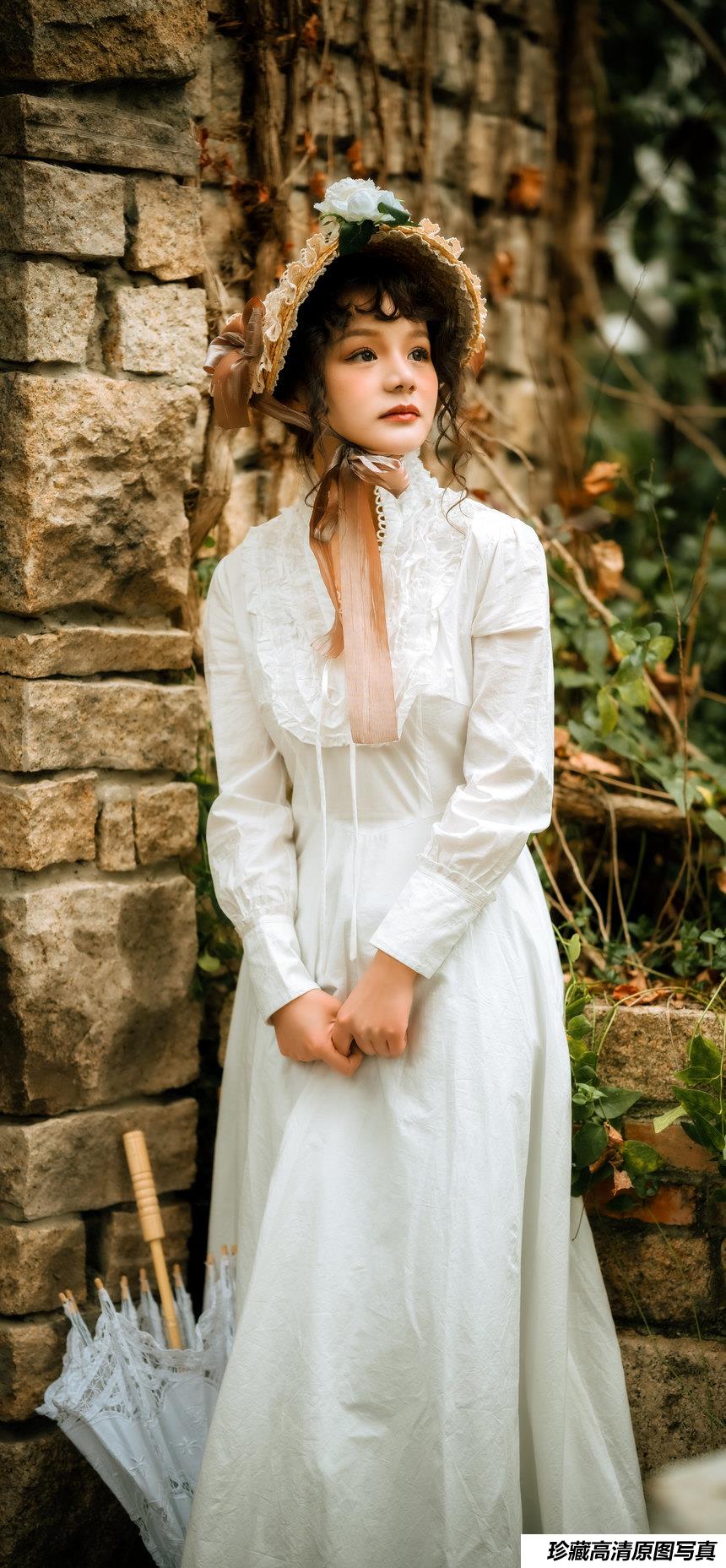 [YITUYU艺图语]2022.02.26 小妇人 LIN[43+1P／450MB]